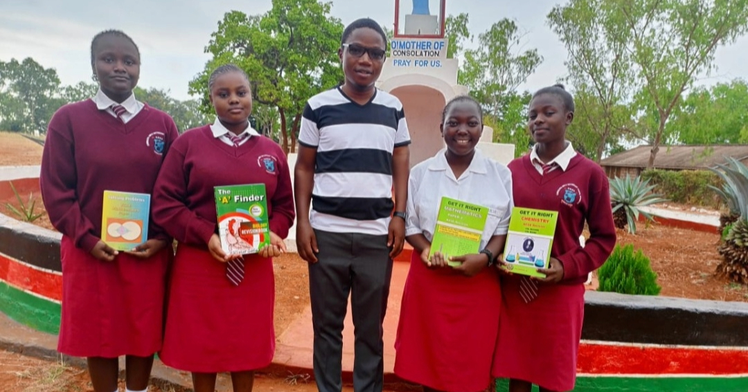 Rebecca, Theresa, Teacher Paul Fith, Ruth Atieno 1080x566