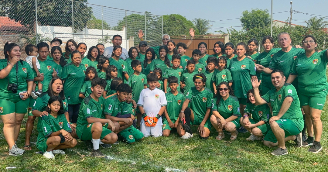 HOHI Super Dave Soccer Kids in Bolivia